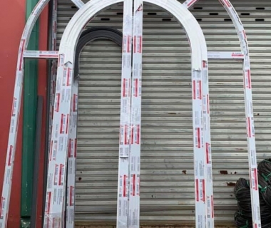 Xưởng chuyên gia công uốn vòm nhôm xingfa chất lượng cao