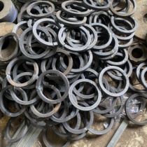 nhan-uon-ong-inox-so-luong-lon