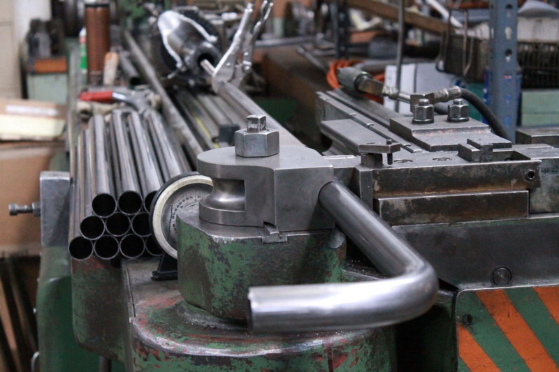 Gia công uốn ống thép